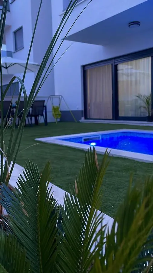 Apartman Iva - Private Pool Trogir